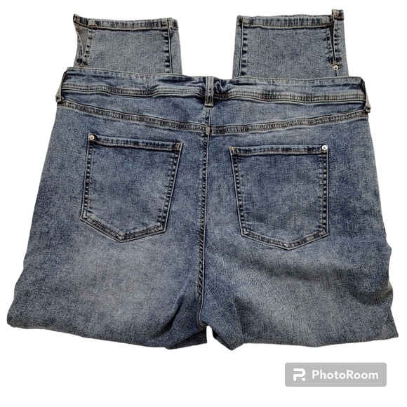 D/C jeans Penningtons acid wash notched hem ankle jeans - Picture 3 of 10